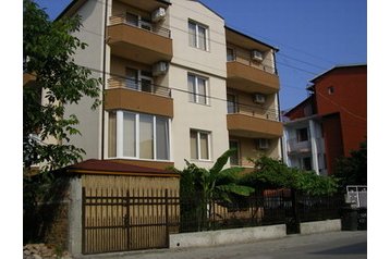 Bugarska Privát Ravda, Eksterijer